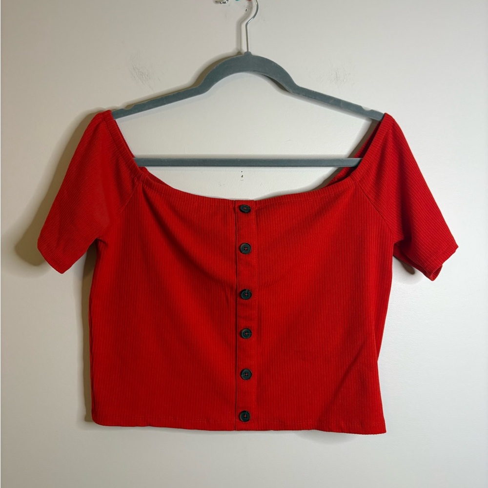 Women’s Express x Olivia Culpo red off-the-shoulder button-up crop top size L